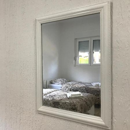 Apartamento Soba Milojkovic Golubac Exterior foto